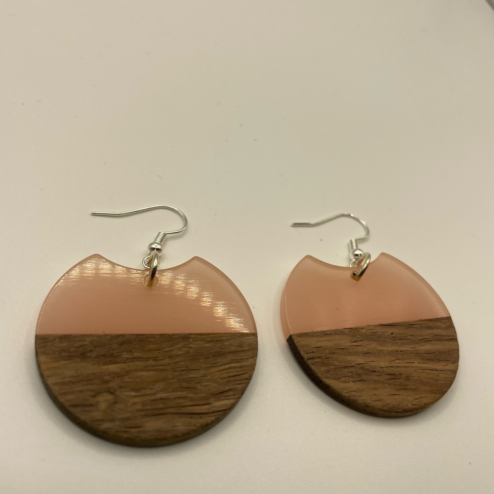 Women’s earrings